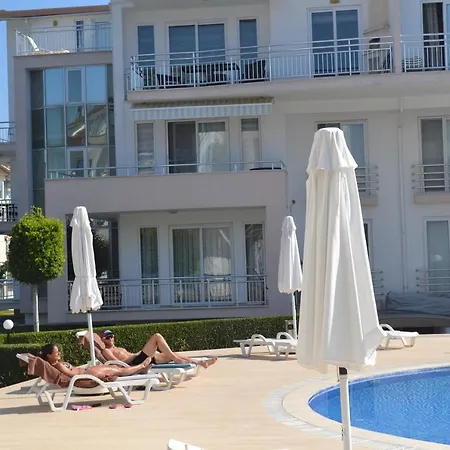 Nirvana Club Belek: Poolside Family Retreat Belek
